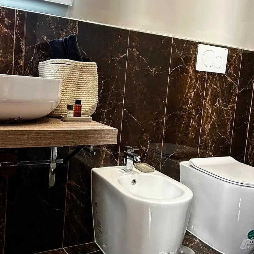نيتّونو Il Vicolo B&B Giubileo الغرفة الصورة