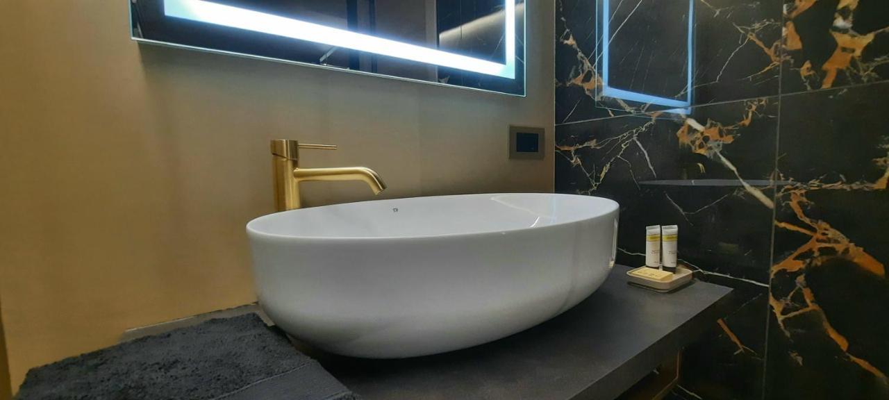نيتّونو Il Vicolo B&B Giubileo المظهر الخارجي الصورة